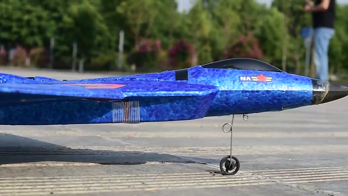 MVP F22 Foam Remote Control Fighter – Lightweight RC Plane
